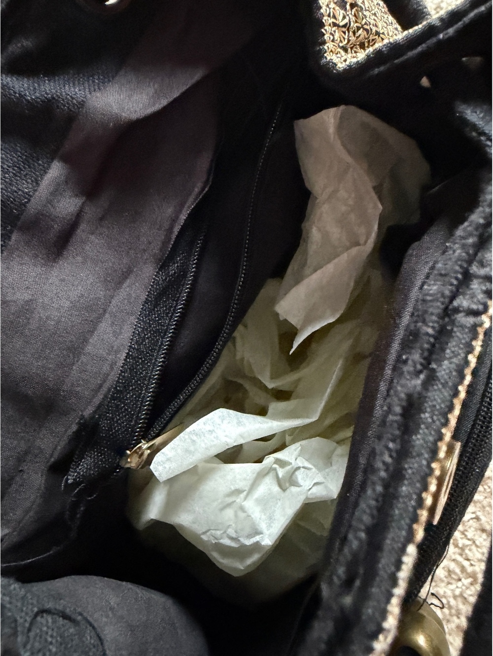 Embroidered backpack - Picture 4 of 7